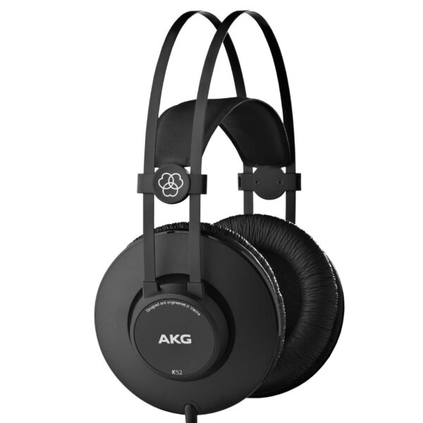 AKG K52 1
